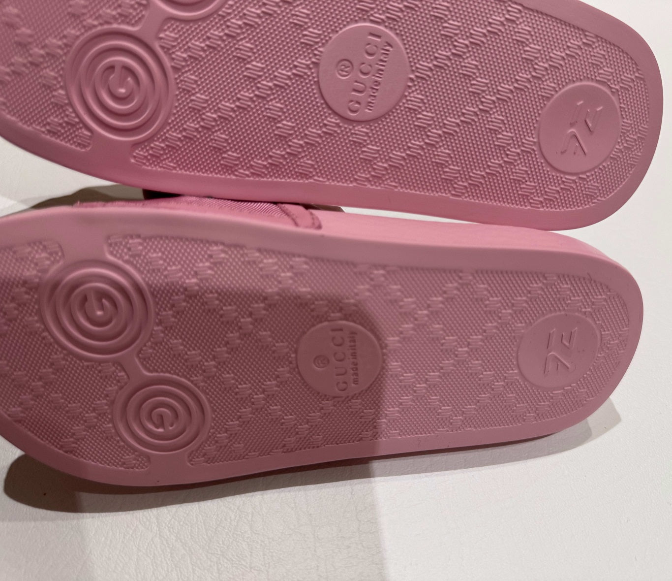 Gucci Girls Wild Rose Sandals
