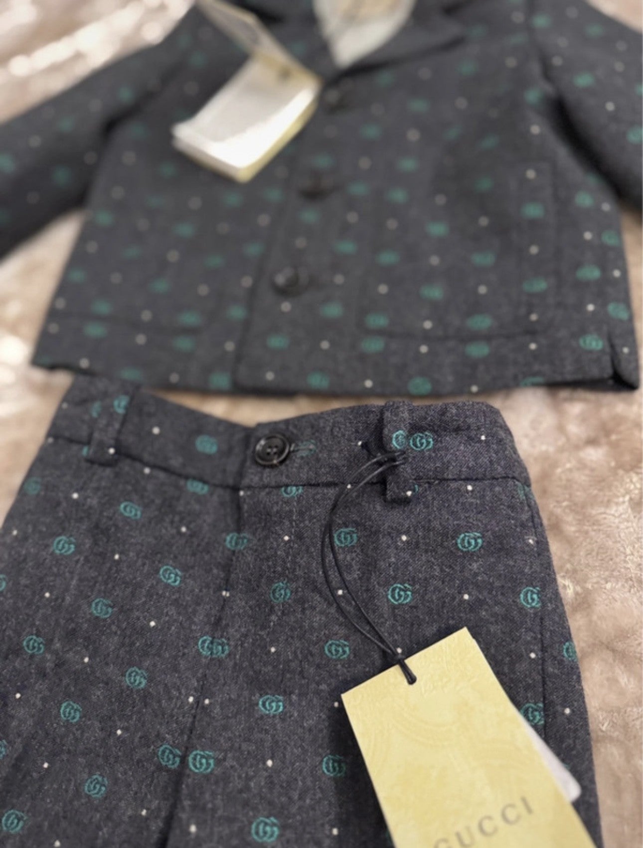 Gucci baby wool two piece suit set